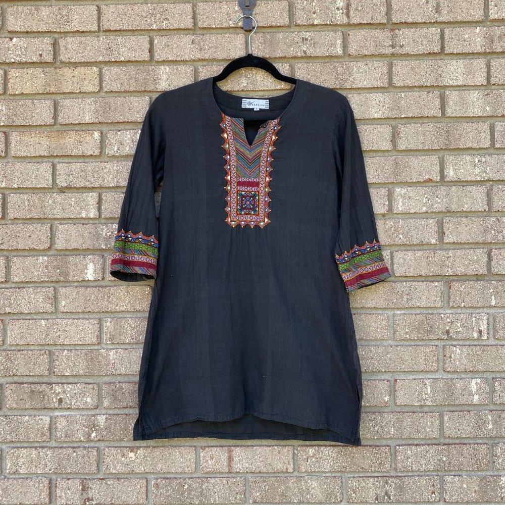 WESTSIDE Embroidered Tunic Top - Picture 8 of 8
